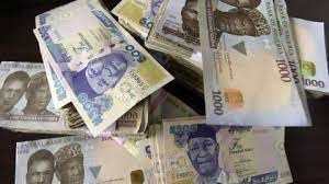 Lagos residents share ordeal after accepting old notes from banks
